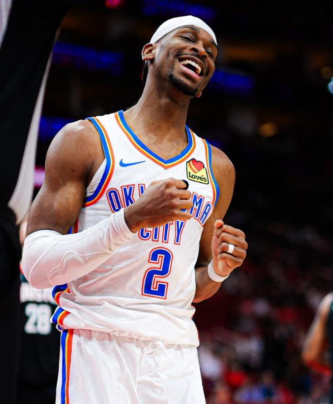 开云体育下载-亚历山大20+10刷爆神迹，兰德尔32分带不动华子，雷霆擒狼夺8连胜